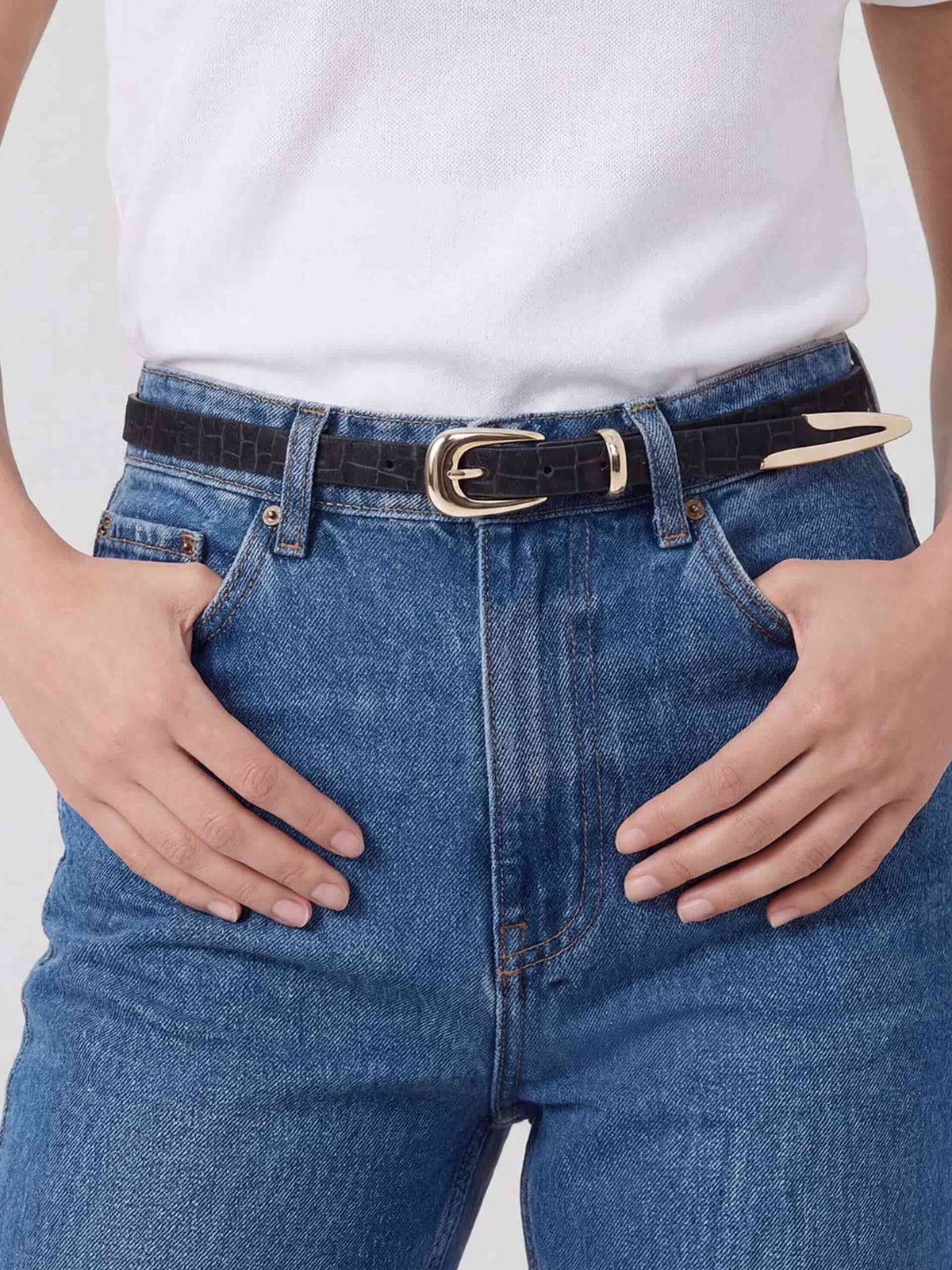 Modern Saddle Belt in Black Croc - Black Embossed Croc with Gold Hardware | Ettika