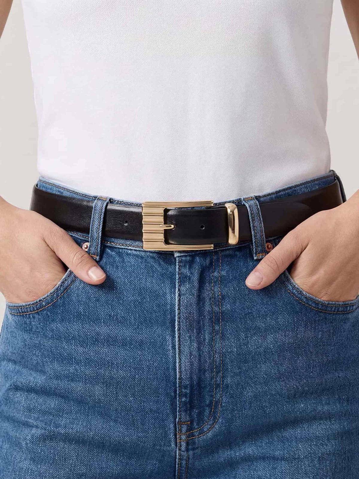 Engraved Rectangle Buckle Belt - Carbon Split Leather with Gold | Ettika