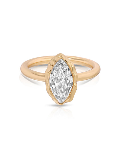 Crystal Luxe Ring - Clear Crystal with 18k Gold Plating | Ettika