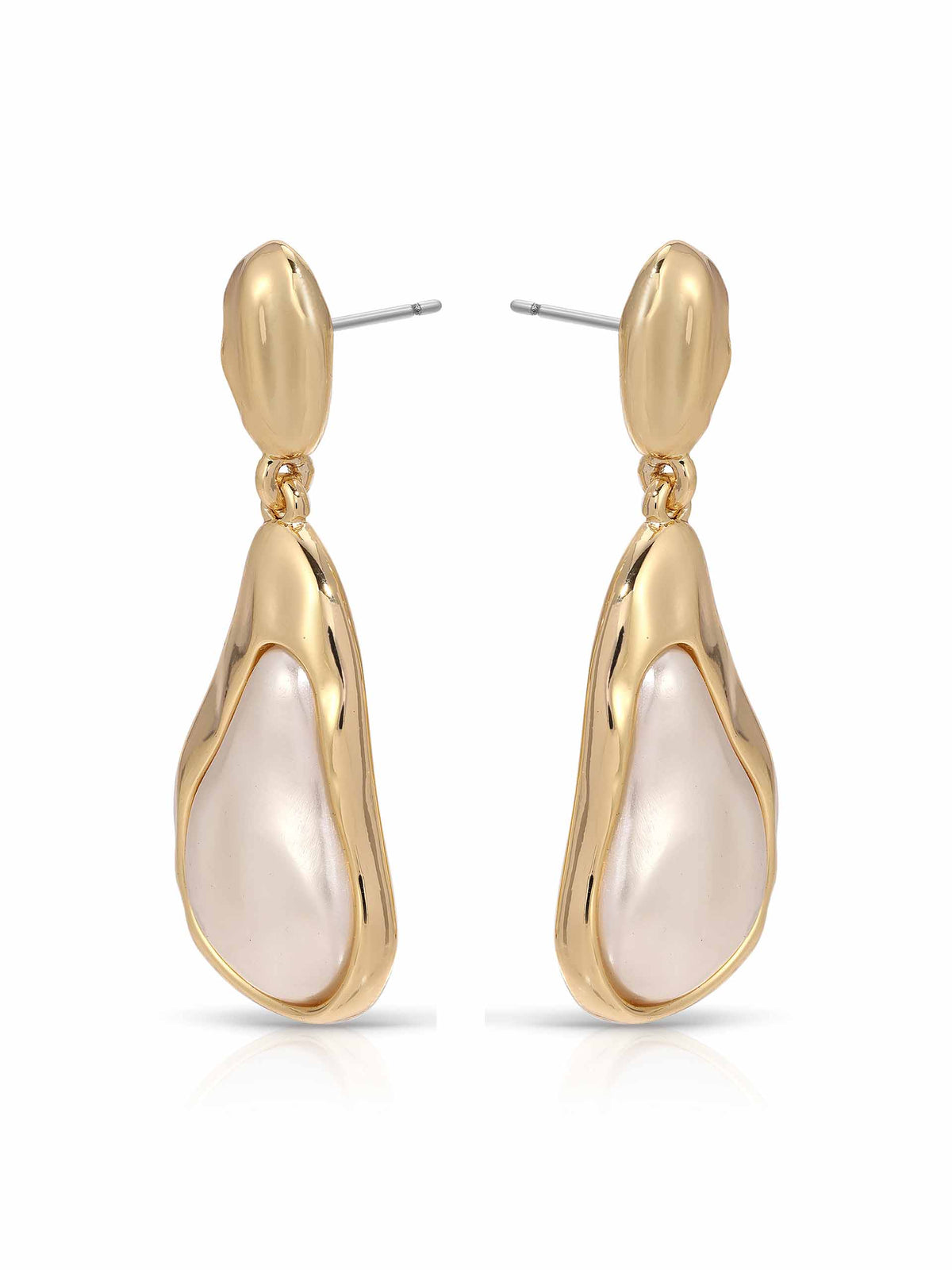 Hidden Gem Pearl Earrings - Pearl with 18k Gold Plating | Ettika